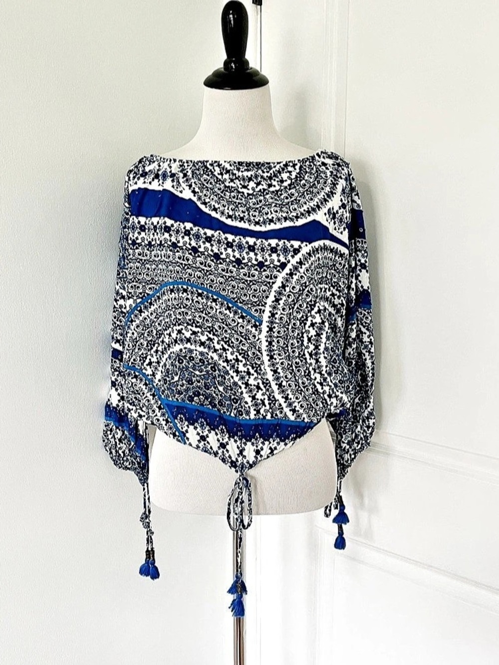 Lovestitch Paisley Blouse in Blue & White Size Small